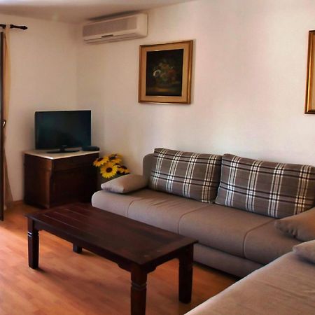 Paradise Beach Apartments روفينج المظهر الخارجي الصورة