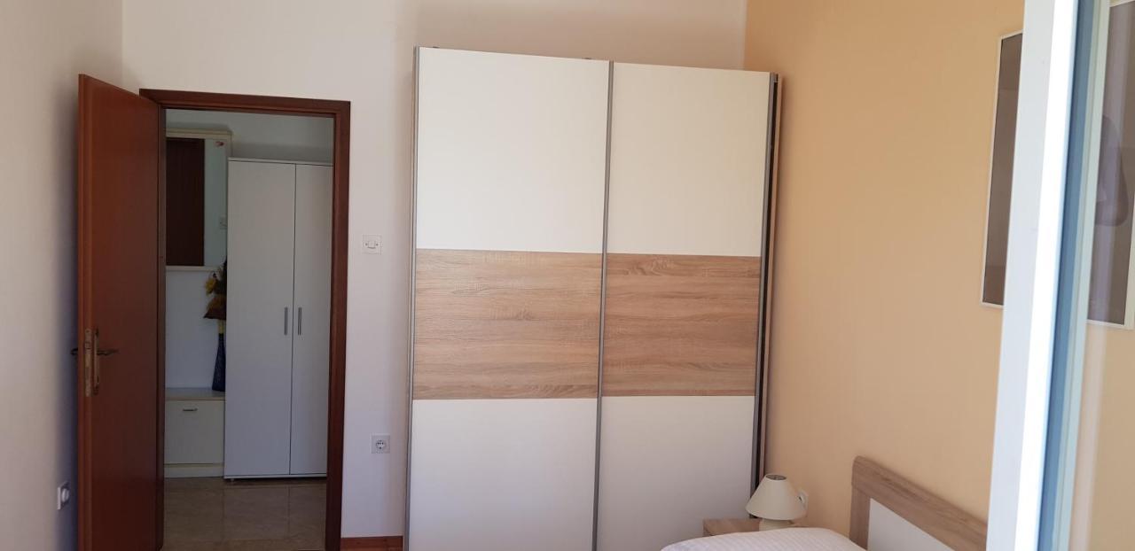 Paradise Beach Apartments روفينج المظهر الخارجي الصورة