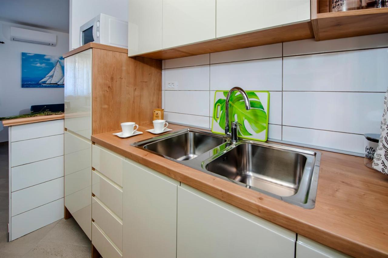 Paradise Beach Apartments روفينج المظهر الخارجي الصورة