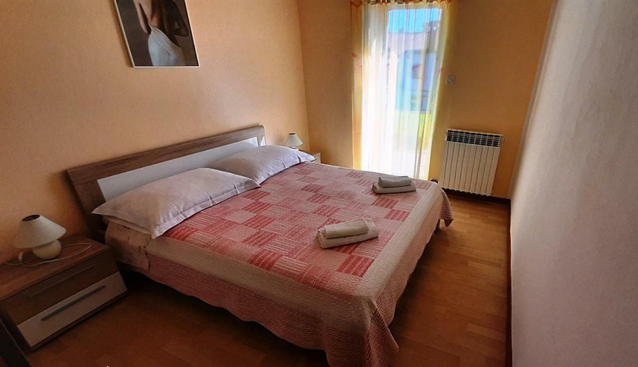 Paradise Beach Apartments روفينج المظهر الخارجي الصورة