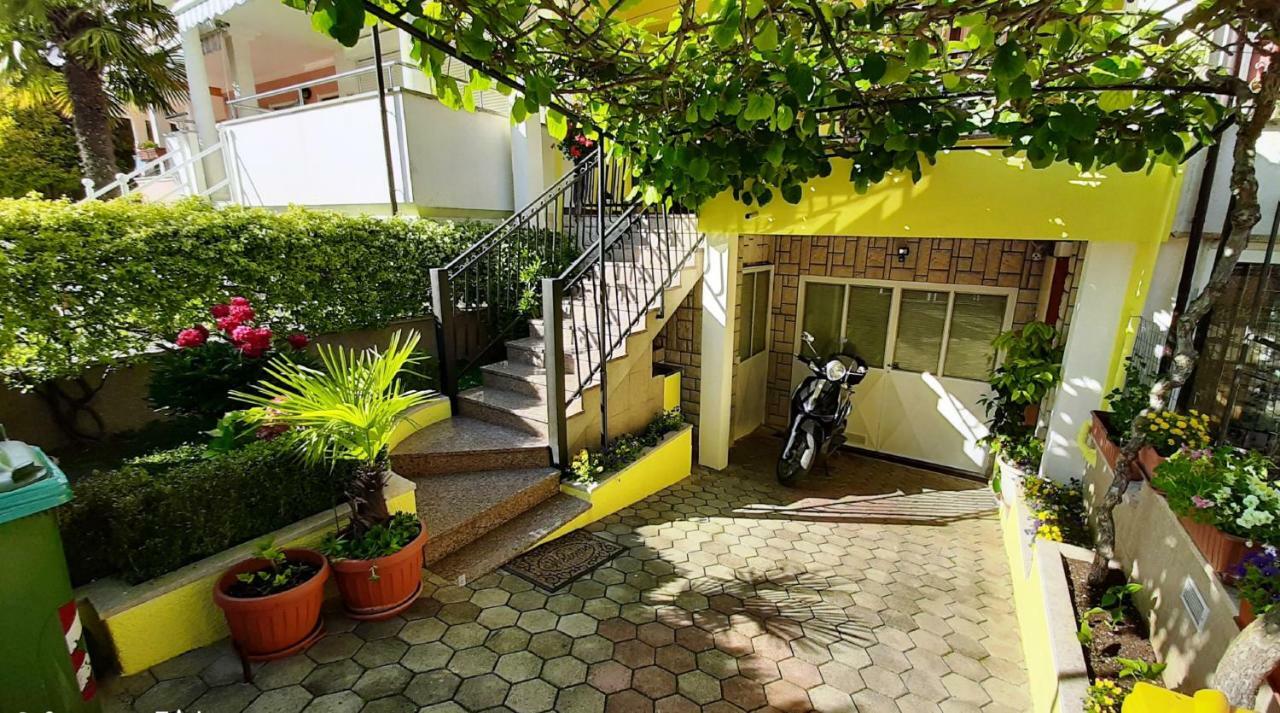 Paradise Beach Apartments روفينج المظهر الخارجي الصورة