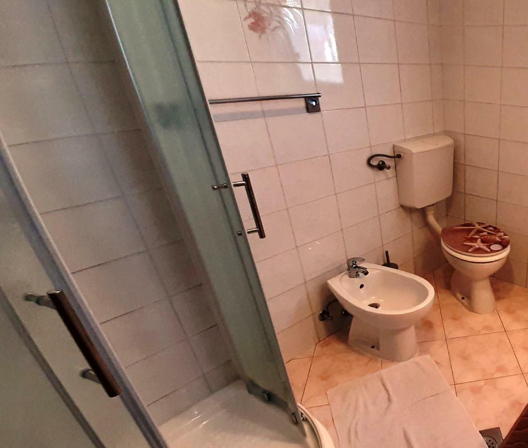 Paradise Beach Apartments روفينج المظهر الخارجي الصورة
