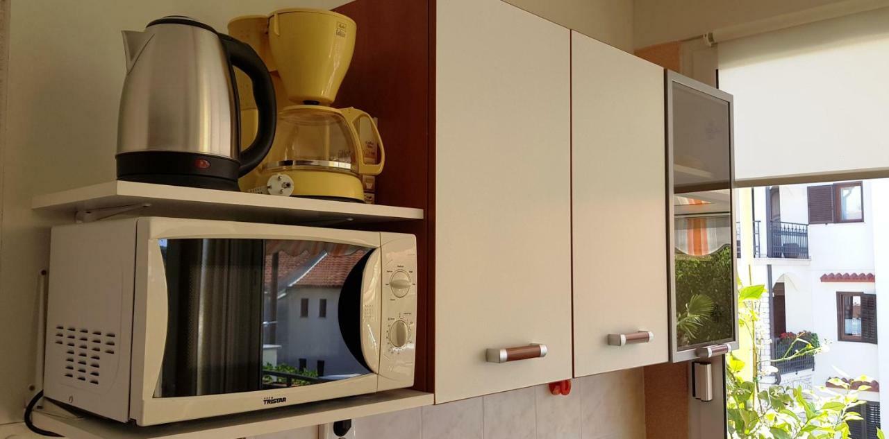 Paradise Beach Apartments روفينج المظهر الخارجي الصورة