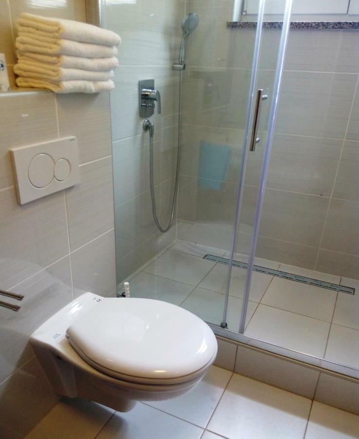 Paradise Beach Apartments روفينج المظهر الخارجي الصورة