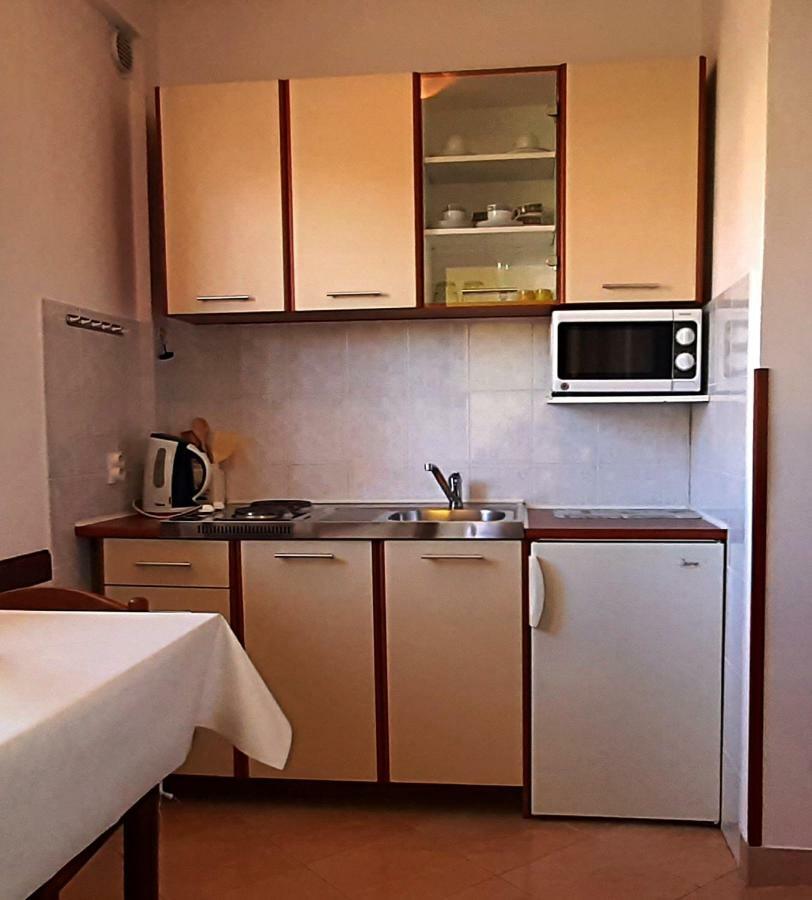 Paradise Beach Apartments روفينج المظهر الخارجي الصورة